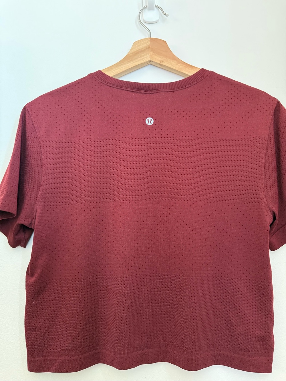 lululemon Swiftly Perforated Stripe Short-Sleeve Shirt - Picture 3 of 6